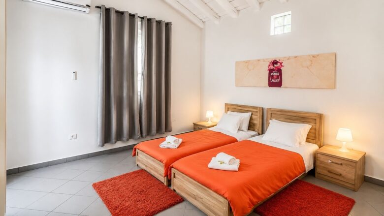 Patras Juliet House | Ισόγεια Κατοικία με Αίθριο στην Πάτρα