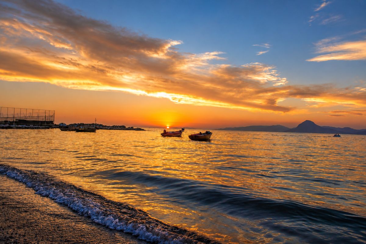 Ηλιοβασίλεμα στην παραλία κοντά στην Patras Villa Elia